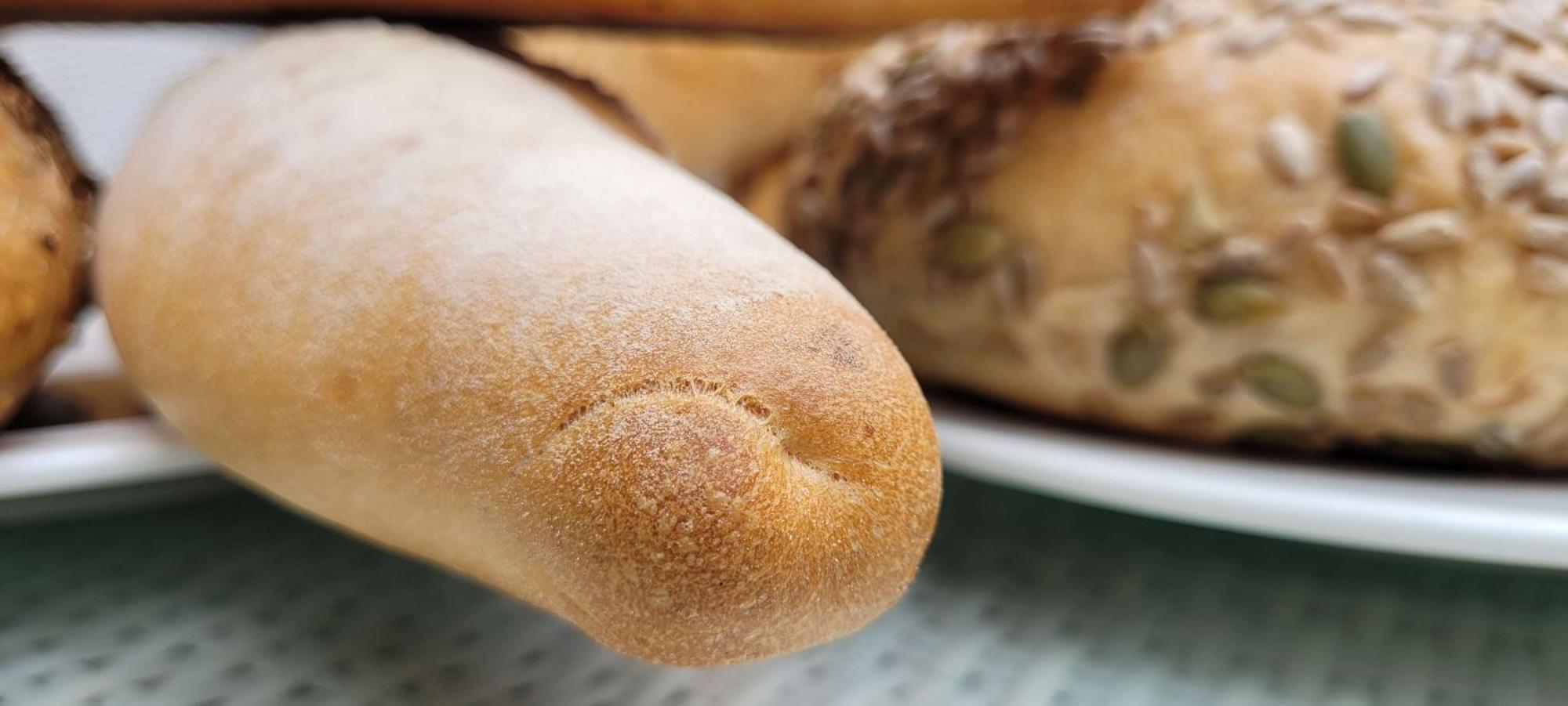 Radisson Blu Hotel, Greater Noida Εξωτερικό φωτογραφία A bread roll