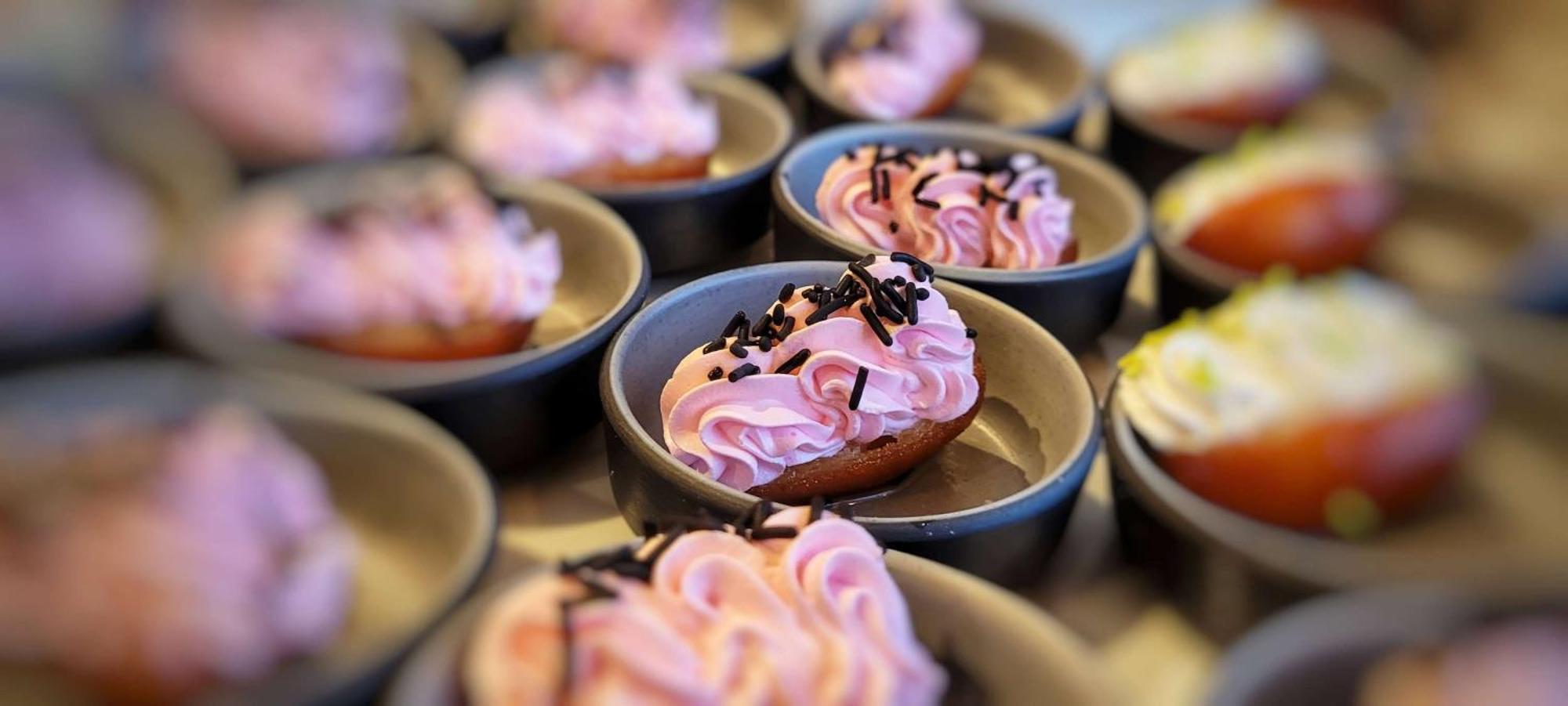 Radisson Blu Hotel, Greater Noida Εξωτερικό φωτογραφία Cupcakes