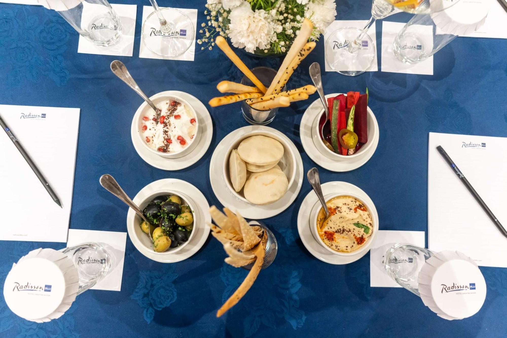 Radisson Blu Hotel, Greater Noida Εξωτερικό φωτογραφία A selection of Israeli snacks