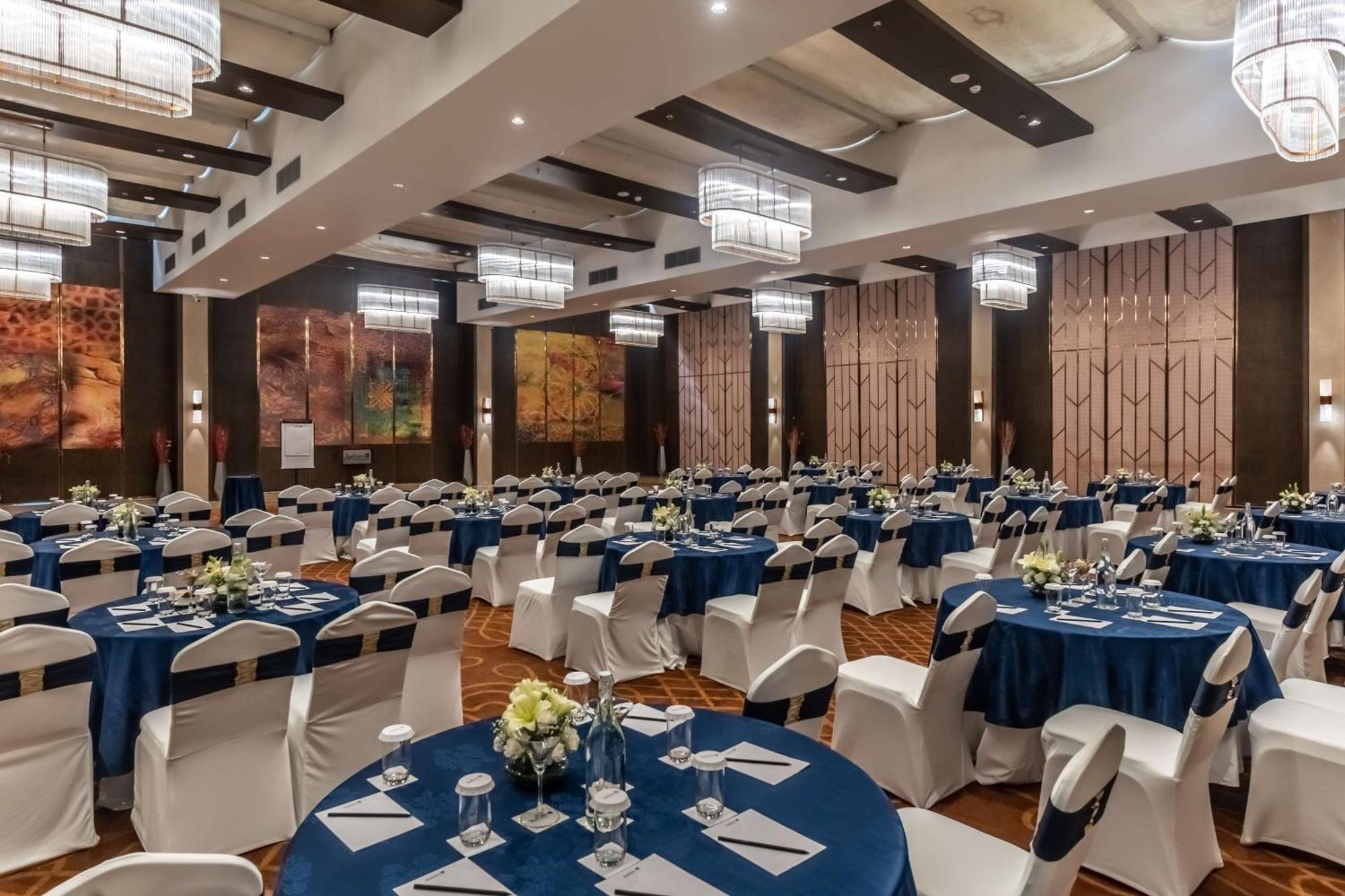 Radisson Blu Hotel, Greater Noida Εξωτερικό φωτογραφία The Grand Ballroom